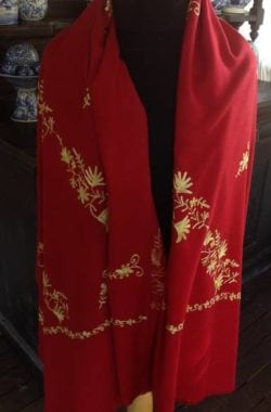 Large red shawl in Kashmire fine wool with yellow silk embroidery